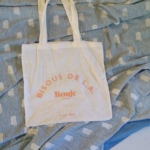 Rouje Bisous de LA canvas tote bag